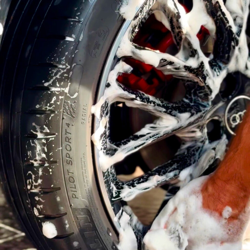 Nettoyage jante voiture